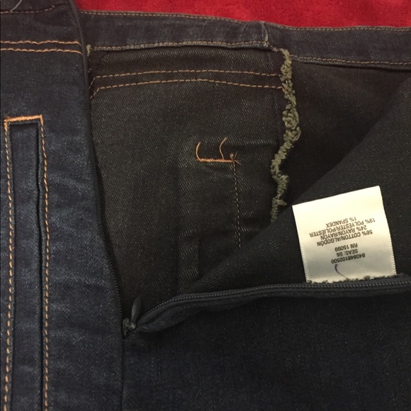 Denim Skirt Size 14. Zippered side. NEW WITH TAGS. - Picture 5 of 5
